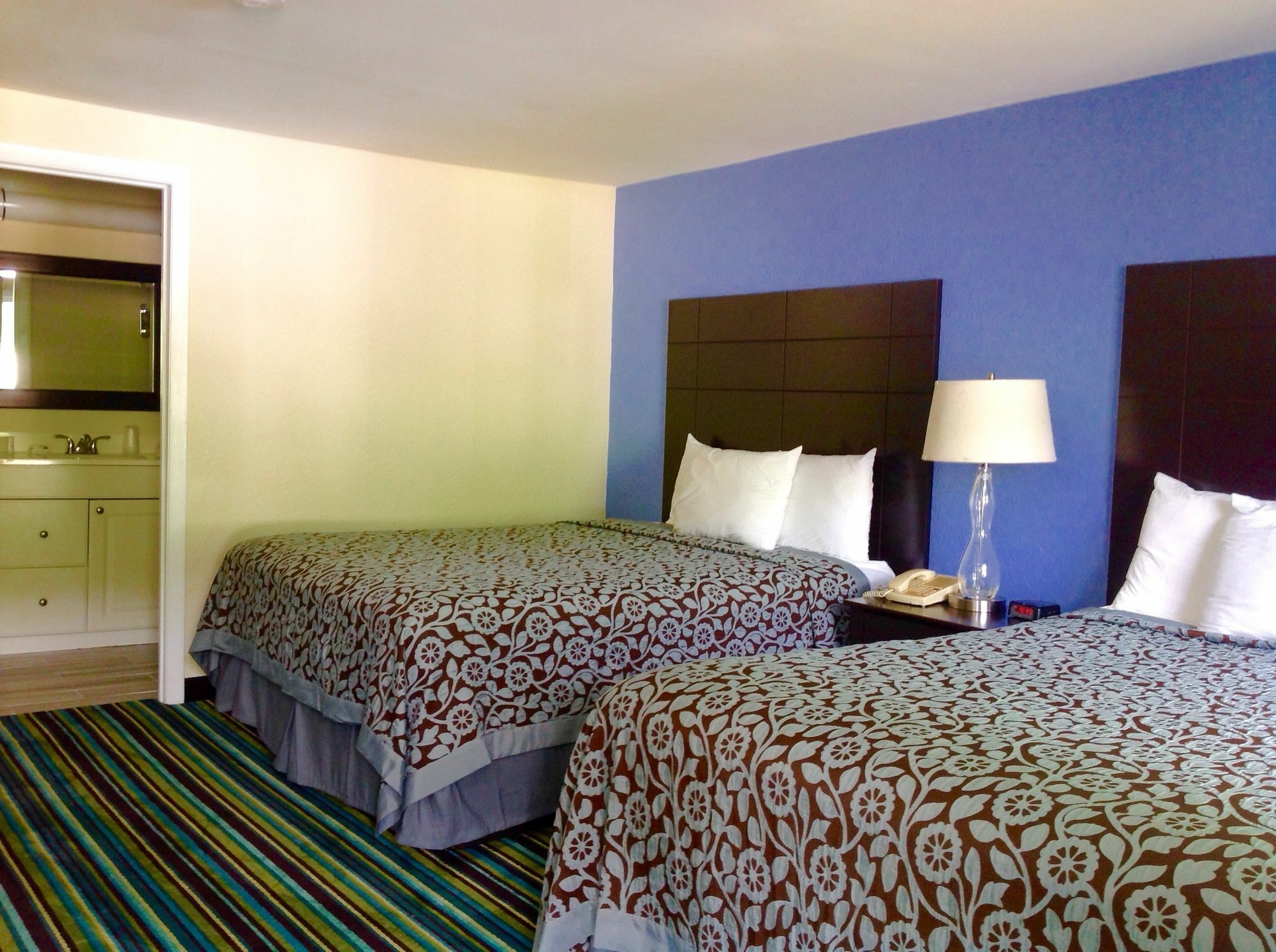 Days Inn By Wyndham Lincoln Luaran gambar